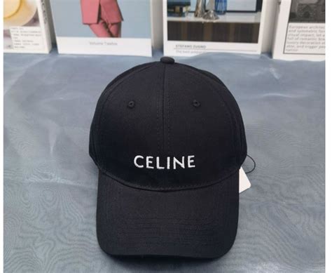 celine czapka z daszkiem|Kupuj kolekcje Celine online na Showroom.